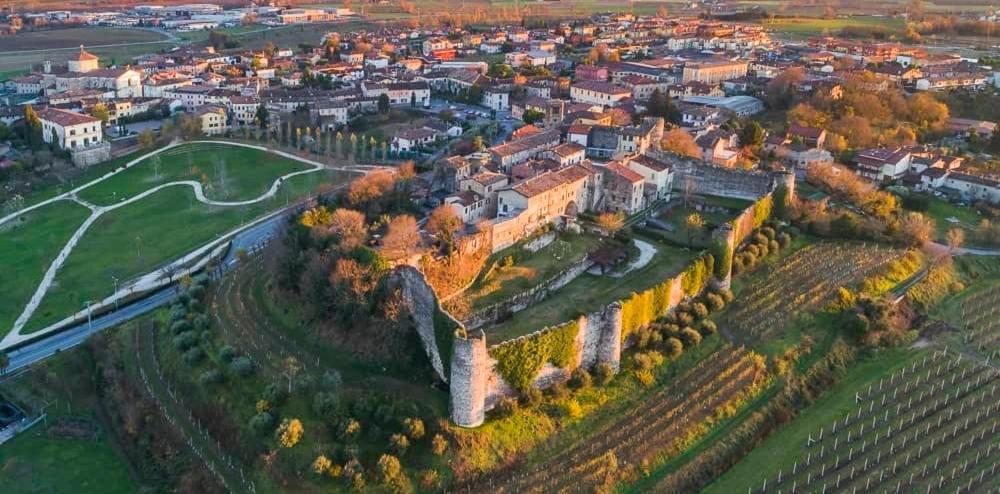 Апартаменти Thomas' Castle Поццоленґо Екстер'єр фото